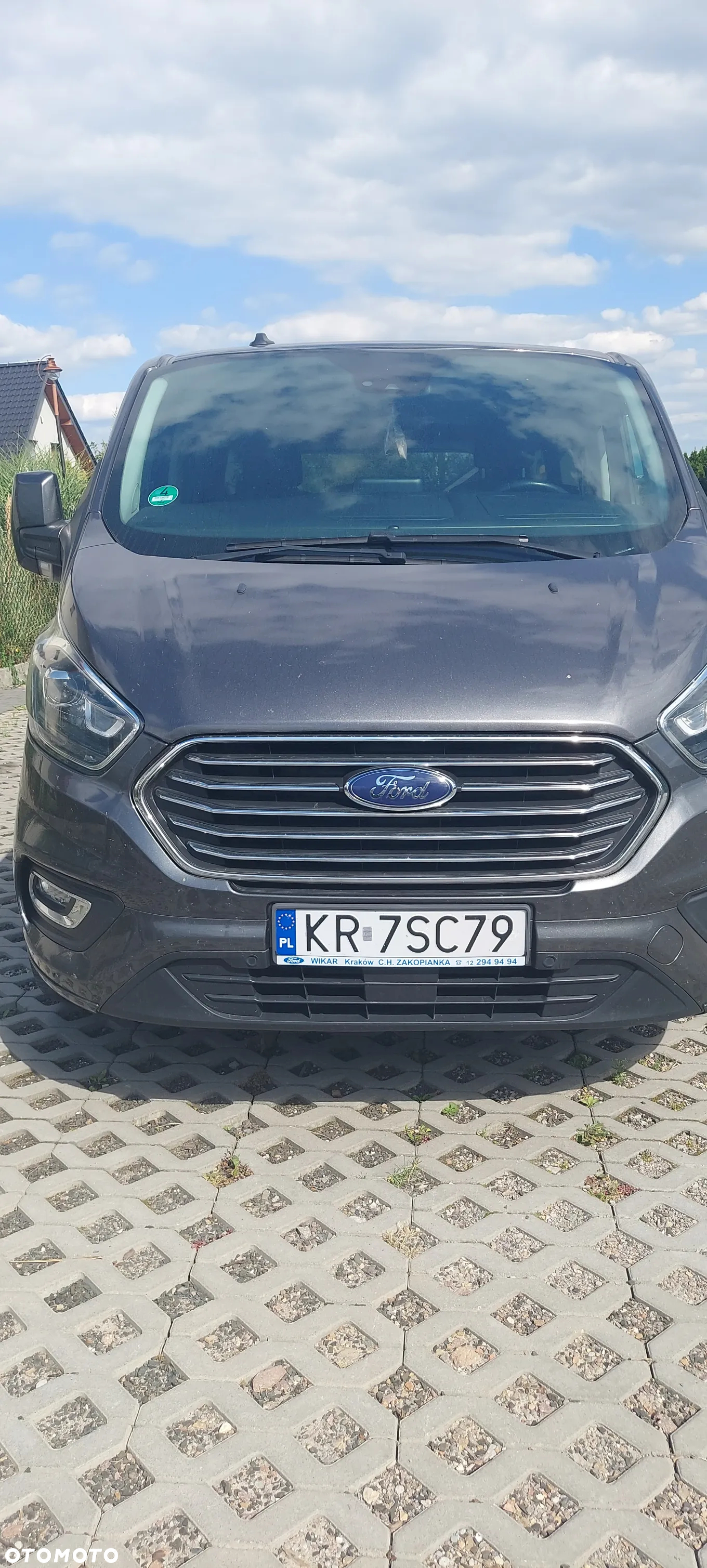 Ford Tourneo Custom - 3