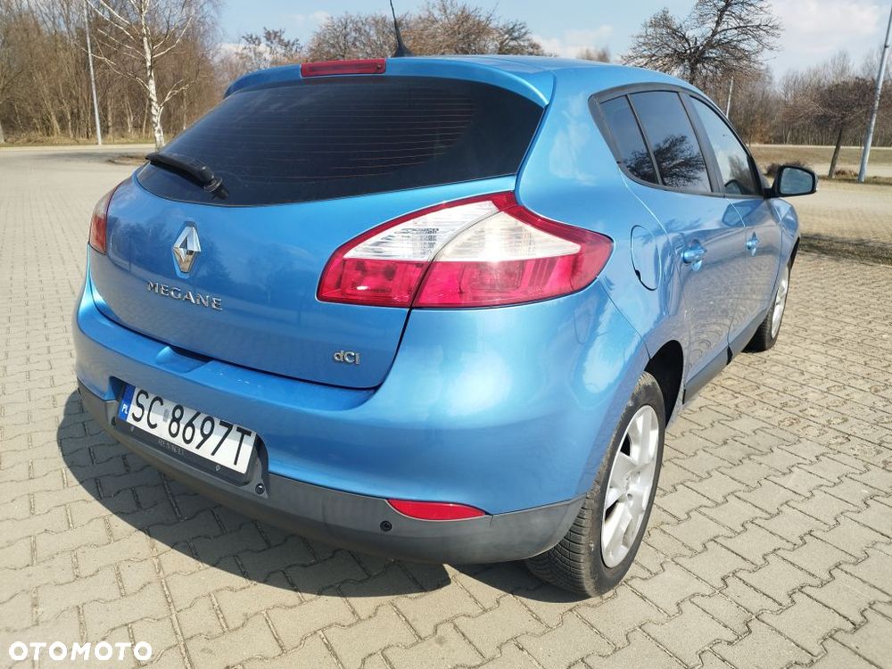 Renault Megane dCi 110 FAP Paris - 3