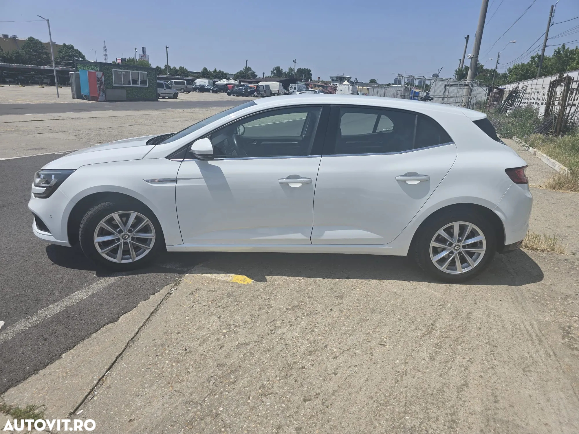 Renault Megane ENERGY TCe 130 INTENS - 35