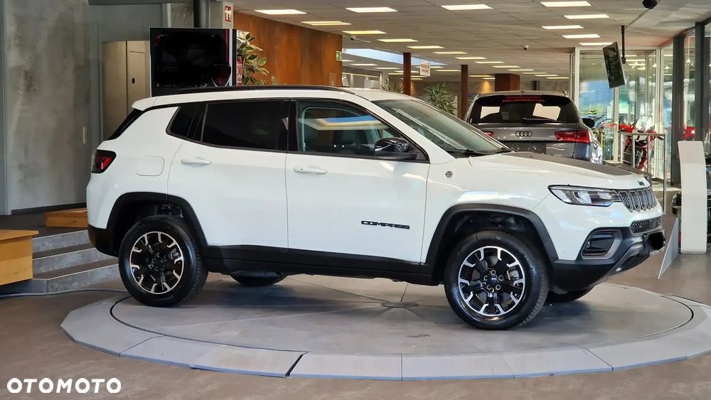 Jeep Compass 1.3 T-GDI 4xe Automatik Trailhawk - 2