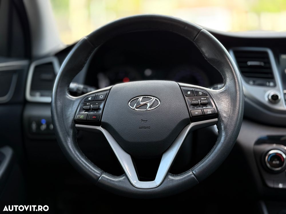 Hyundai Tucson 2.0 CRDI 4WD 6AT Luxury Pack+ - 22