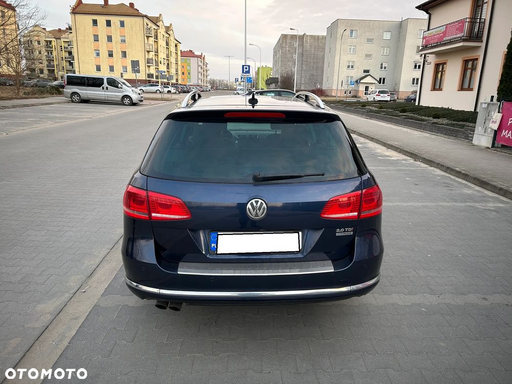 Volkswagen Passat 2.0 TDI Highline DSG - 4