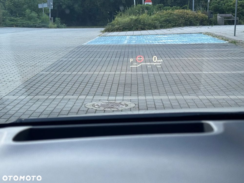 Toyota Corolla 1.8 Hybrid GR Sport - 8