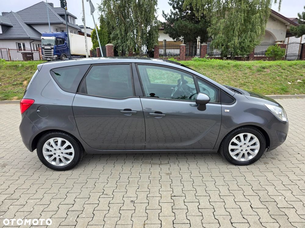 Opel Meriva - 10