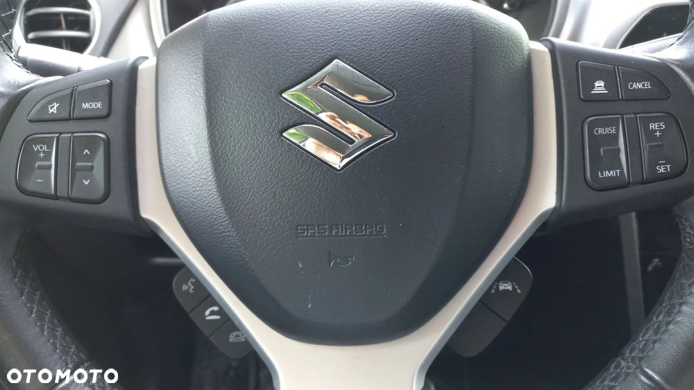 Suzuki Vitara 1.4 Boosterjet SHVS Premium 2WD - 18