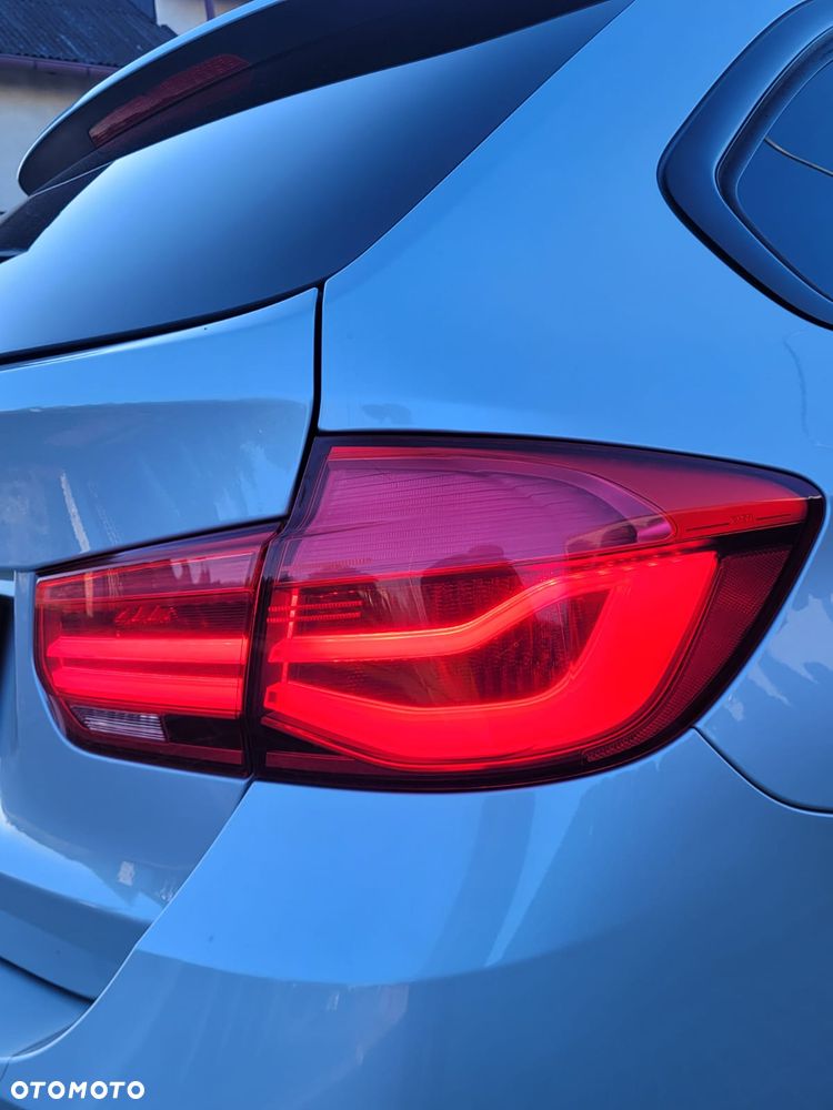 BMW Seria 3 318d Sport Line - 9