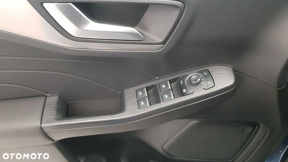 Ford Kuga - 19