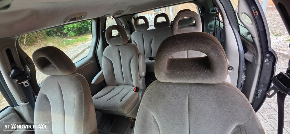 Chrysler Voyager 2.5 CRD LX - 7