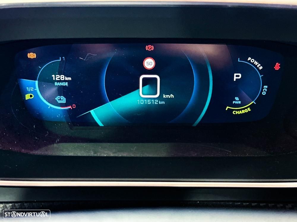 Peugeot e-2008 50 kWh Allure Pack - 38