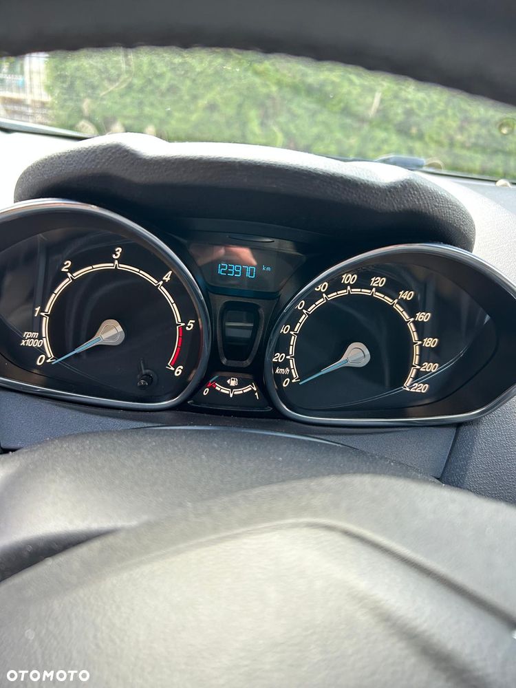 Ford Fiesta - 8