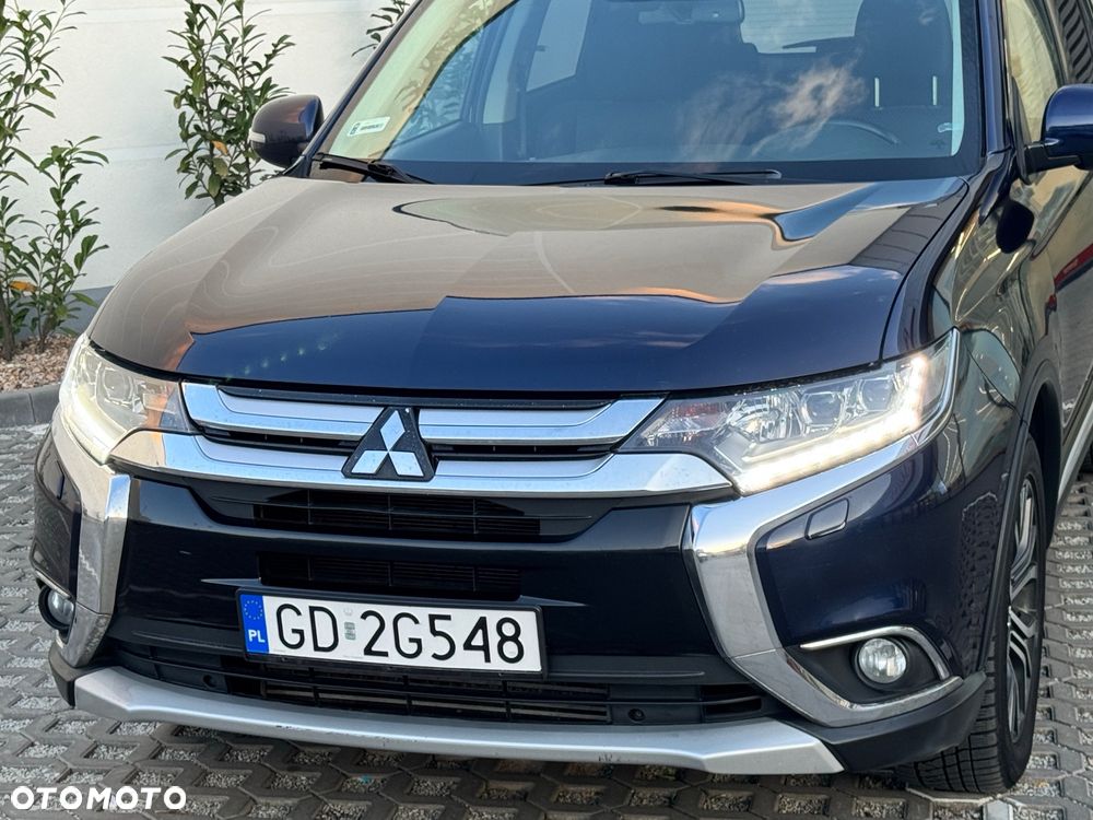 Mitsubishi Outlander 2.2 DI-D Intense + SDA 4WD - 4