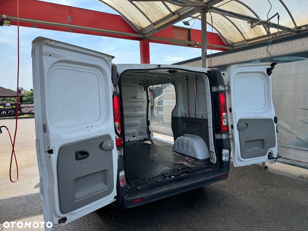 Renault Trafic - 15
