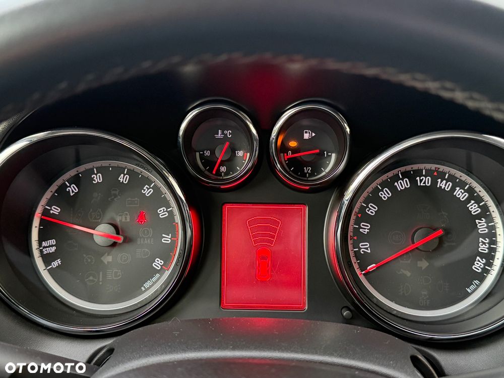 Opel Astra 1.4 Turbo - 29