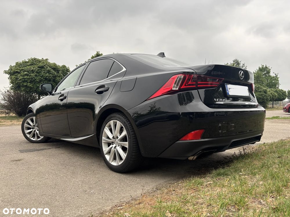 Lexus IS 250 Prestige - 12