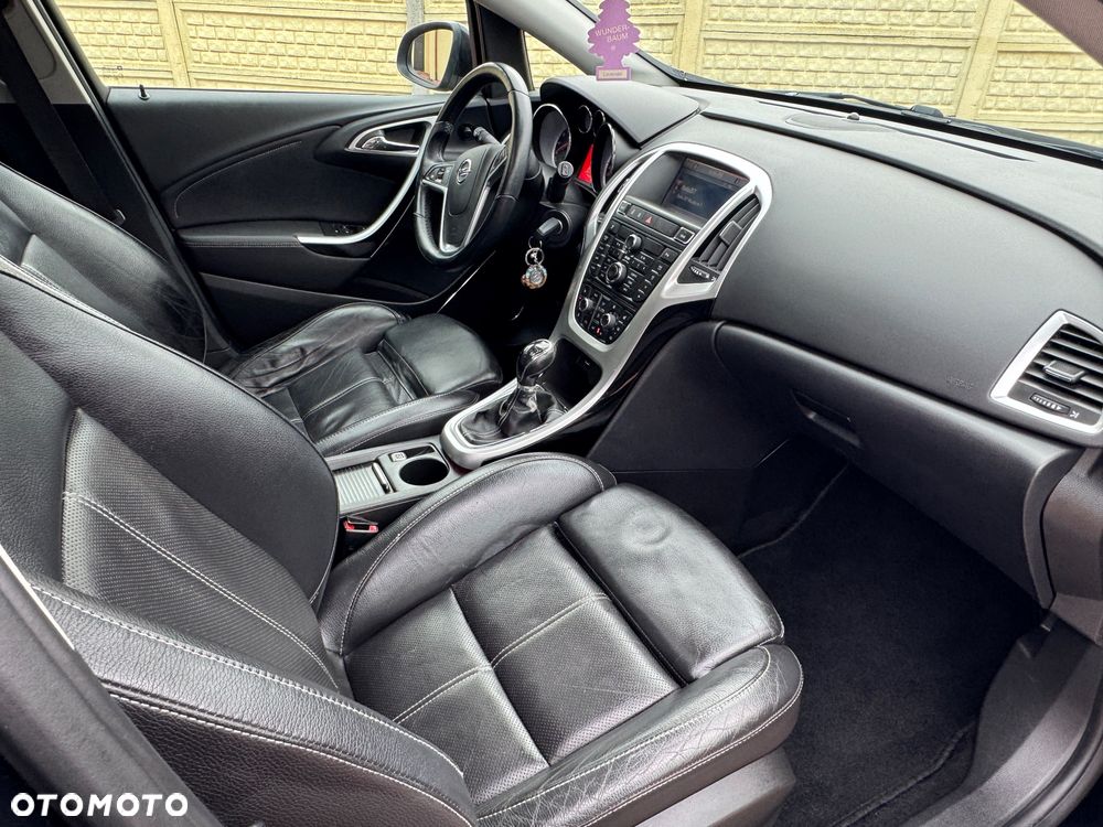 Opel Astra 1.6 T Sport - 31