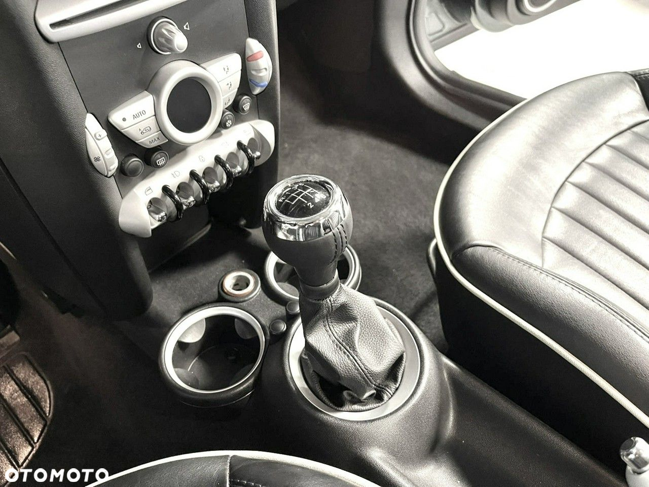 MINI Cooper - 16