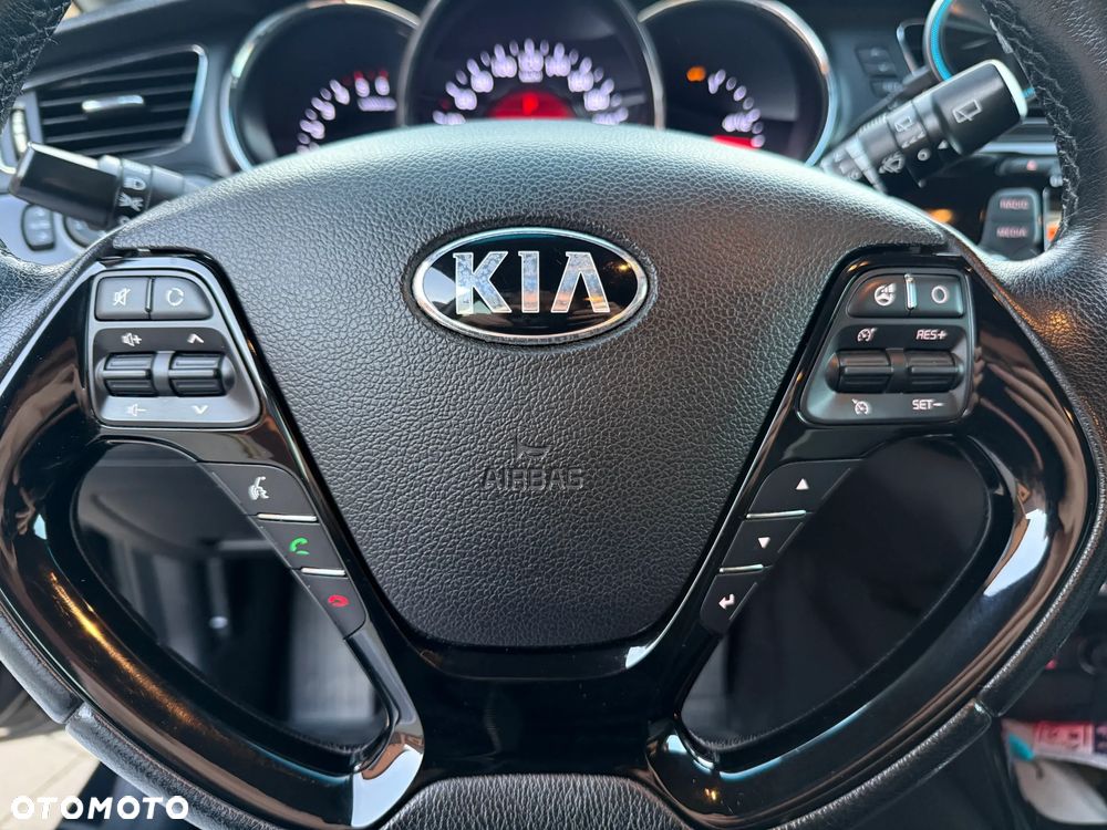 Kia Ceed - 26