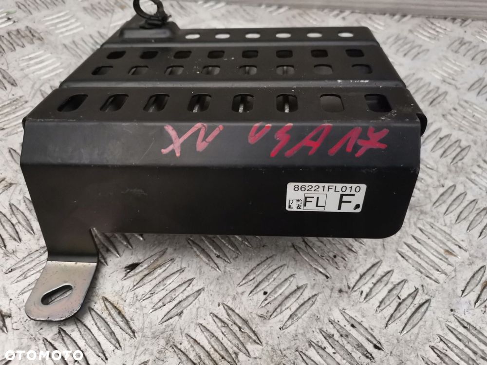 SUBARU XV 17-22 USA WZMACNIACZ 86221FL010 - 2