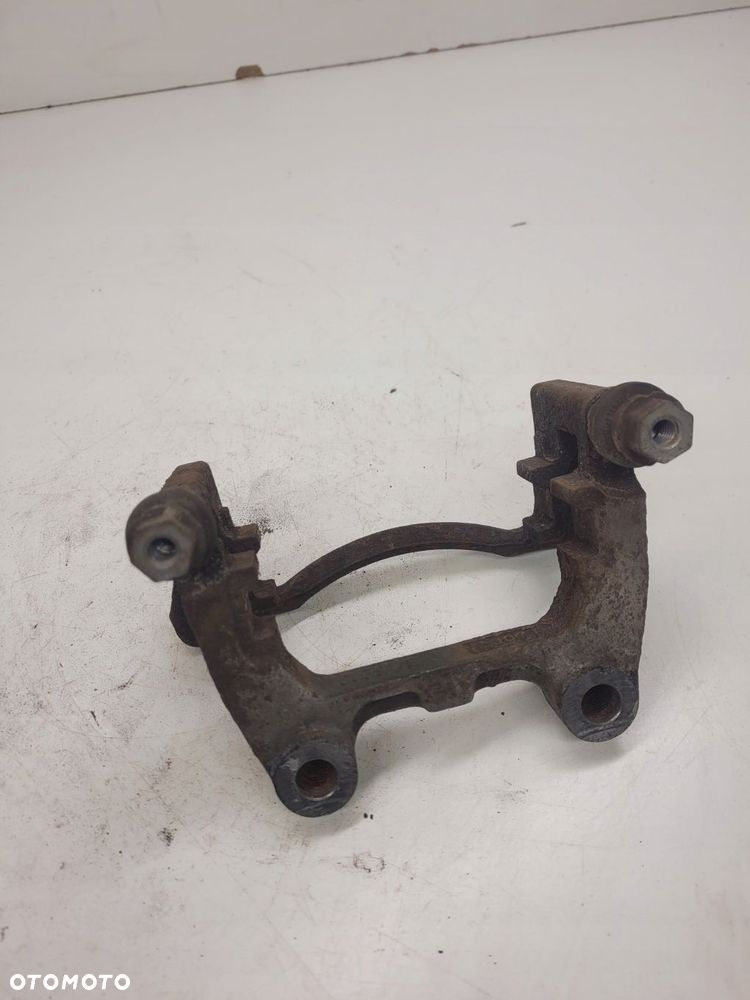 JARZMO ZACISKU TYŁ AUDI VW SEAT SKODA 6039 - 3