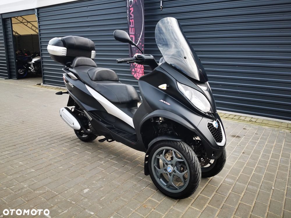 Piaggio MP-3 - 1