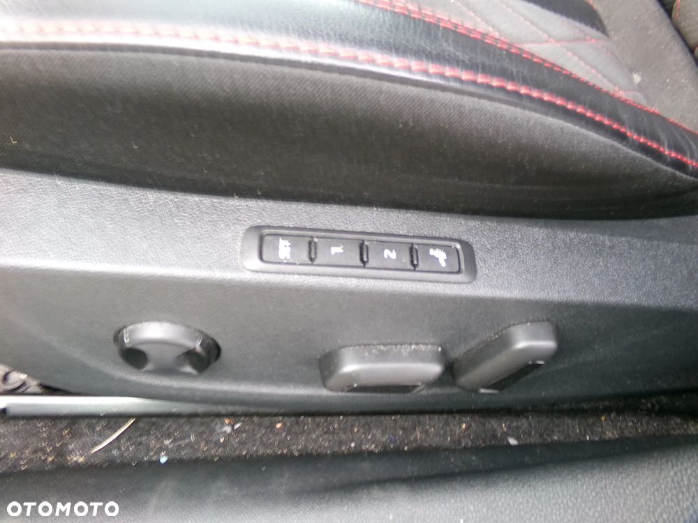 Skoda Octavia 2.0 TSI RS DSG - 16