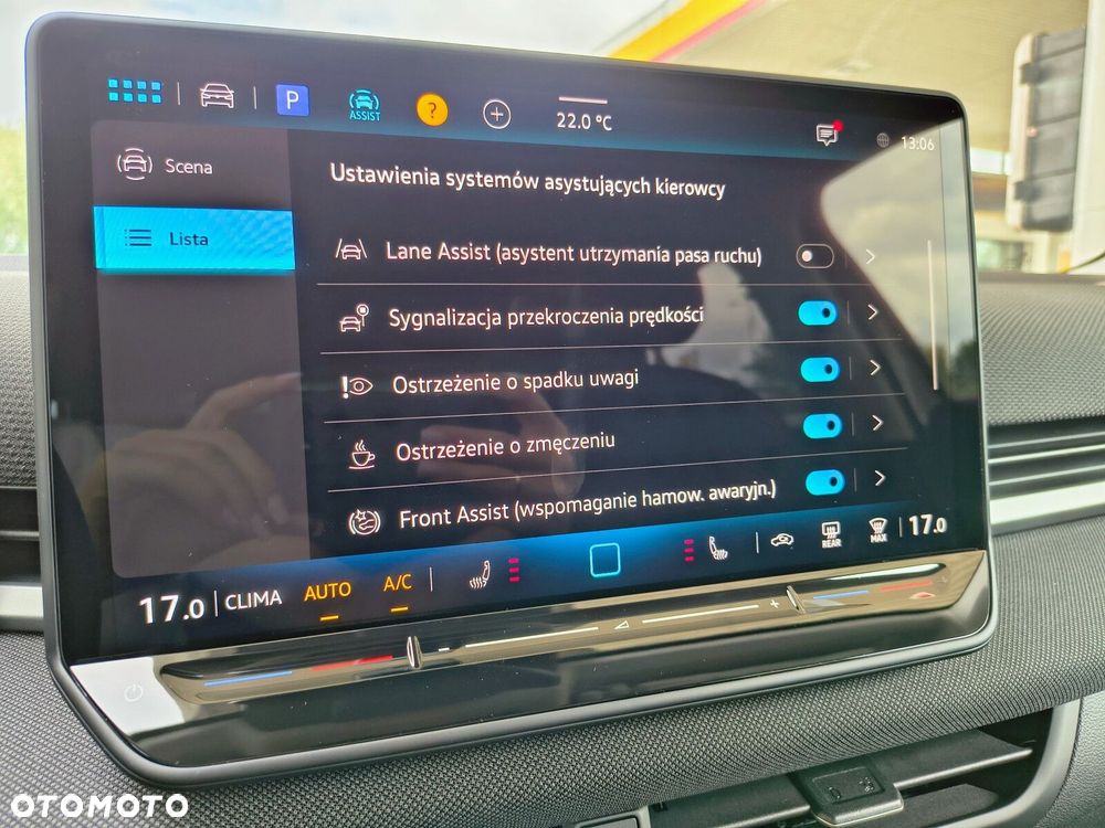 Volkswagen T-Roc 1.5 eTSI Life DSG - 15