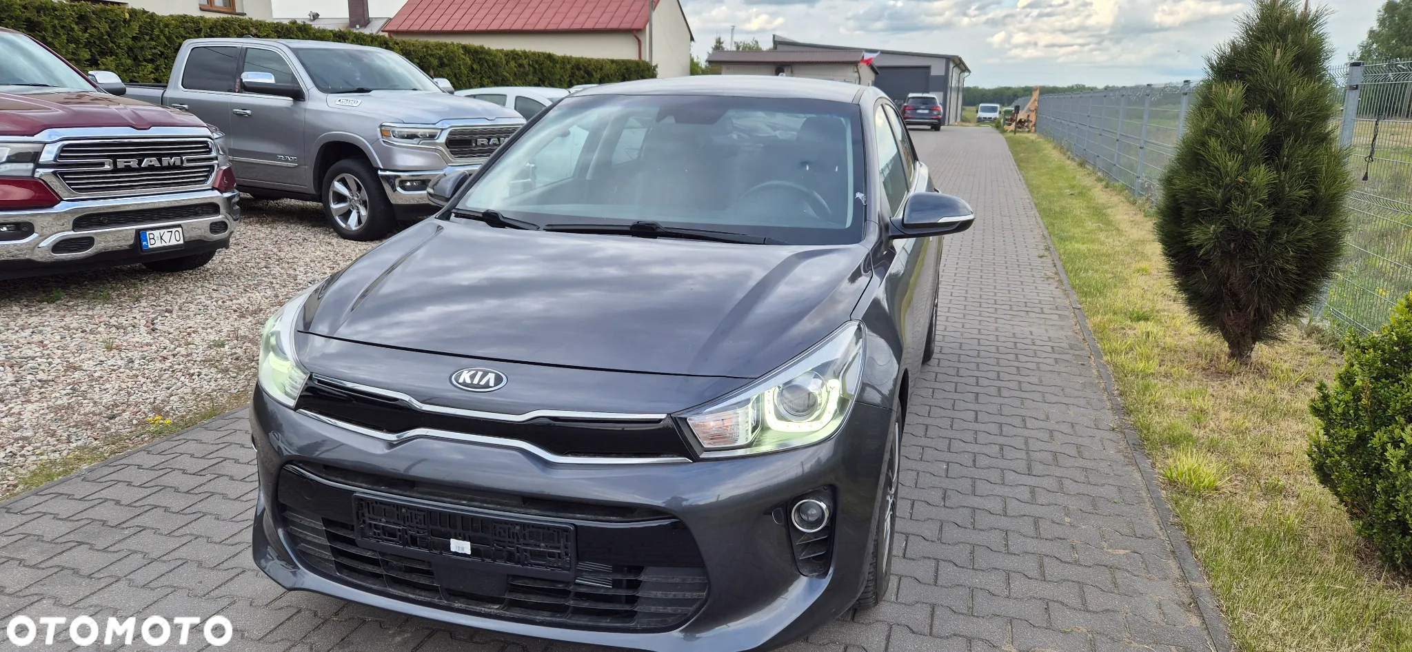 Kia Rio 1.4 L - 2