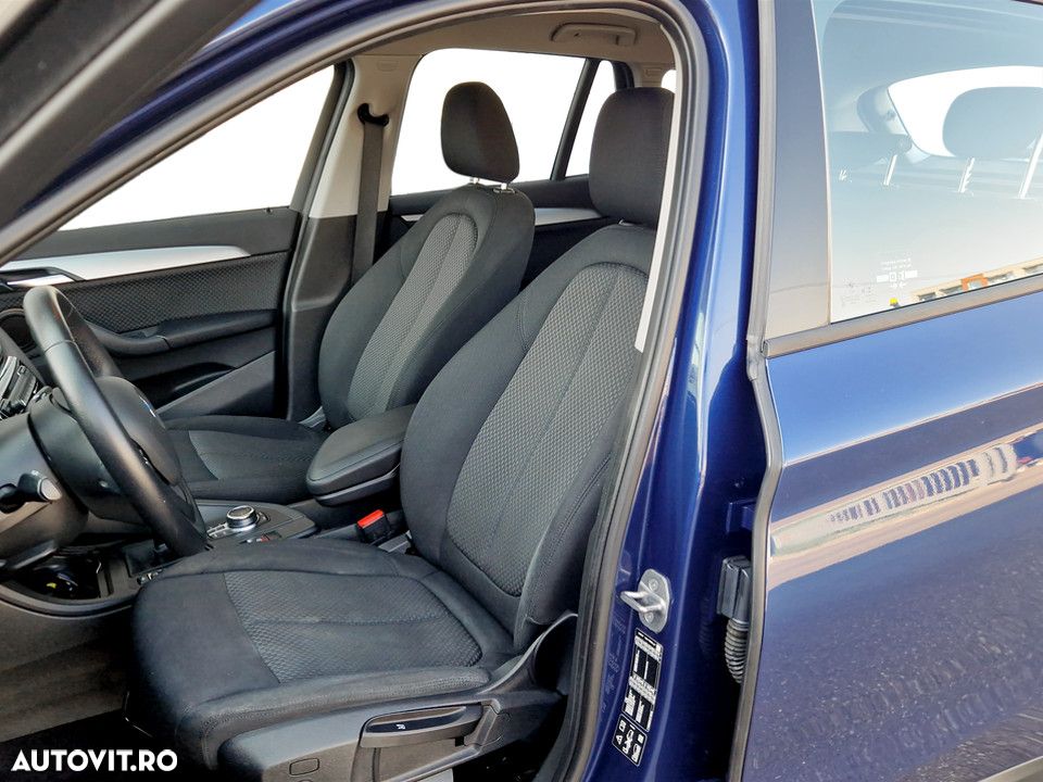 BMW X1 xDrive20i AT - 13