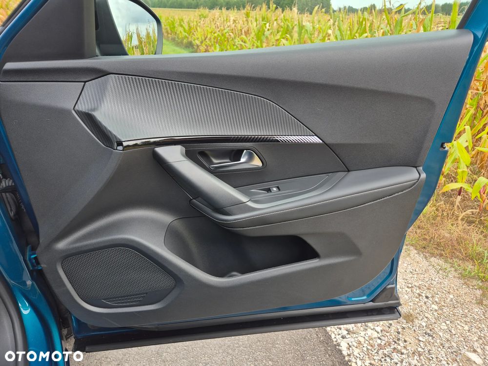 Peugeot 2008 Hybrid 136 e-DSC Allure - 21