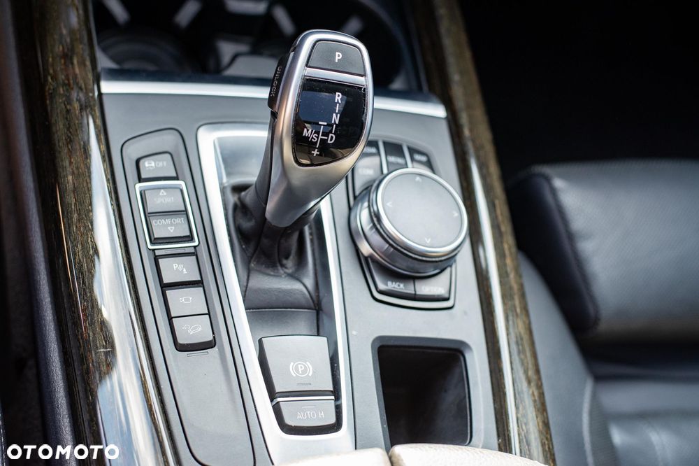 BMW X5 xDrive35i M Sport Edition - 16