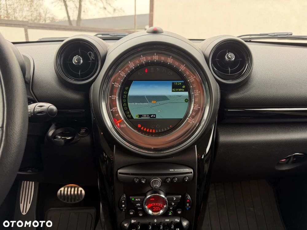 MINI Countryman - 24