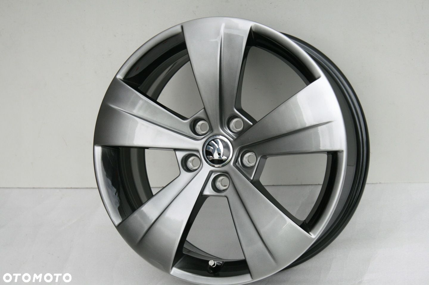 FELGI SKODA SUPERB OCTAVIA KAROQ KODIAQ SCOUT 17 OE 3V0601025AS ORYGINALNE - 2