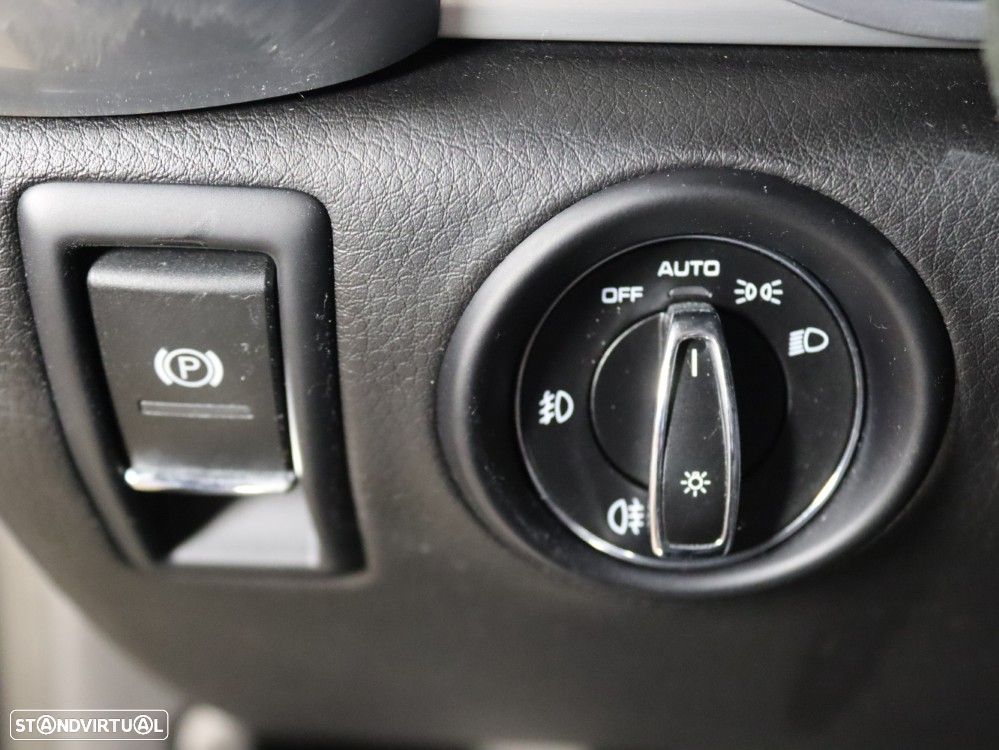 Porsche Cayenne Platinum Edition - 25