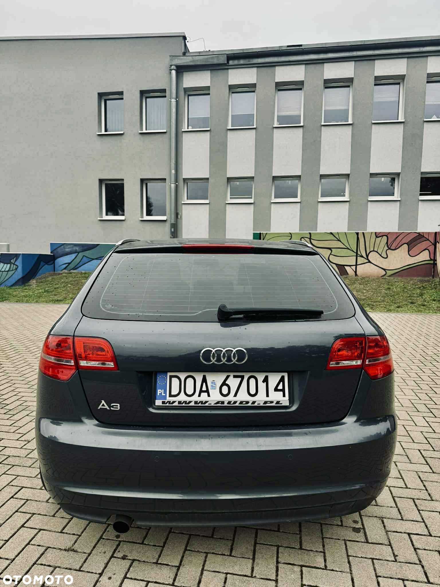 Audi A3 Sportback 1.6 Ambiente - 4