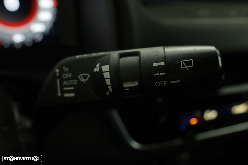 Nissan Qashqai 1.3 DIG-T N-Connecta LED Xtronic - 18