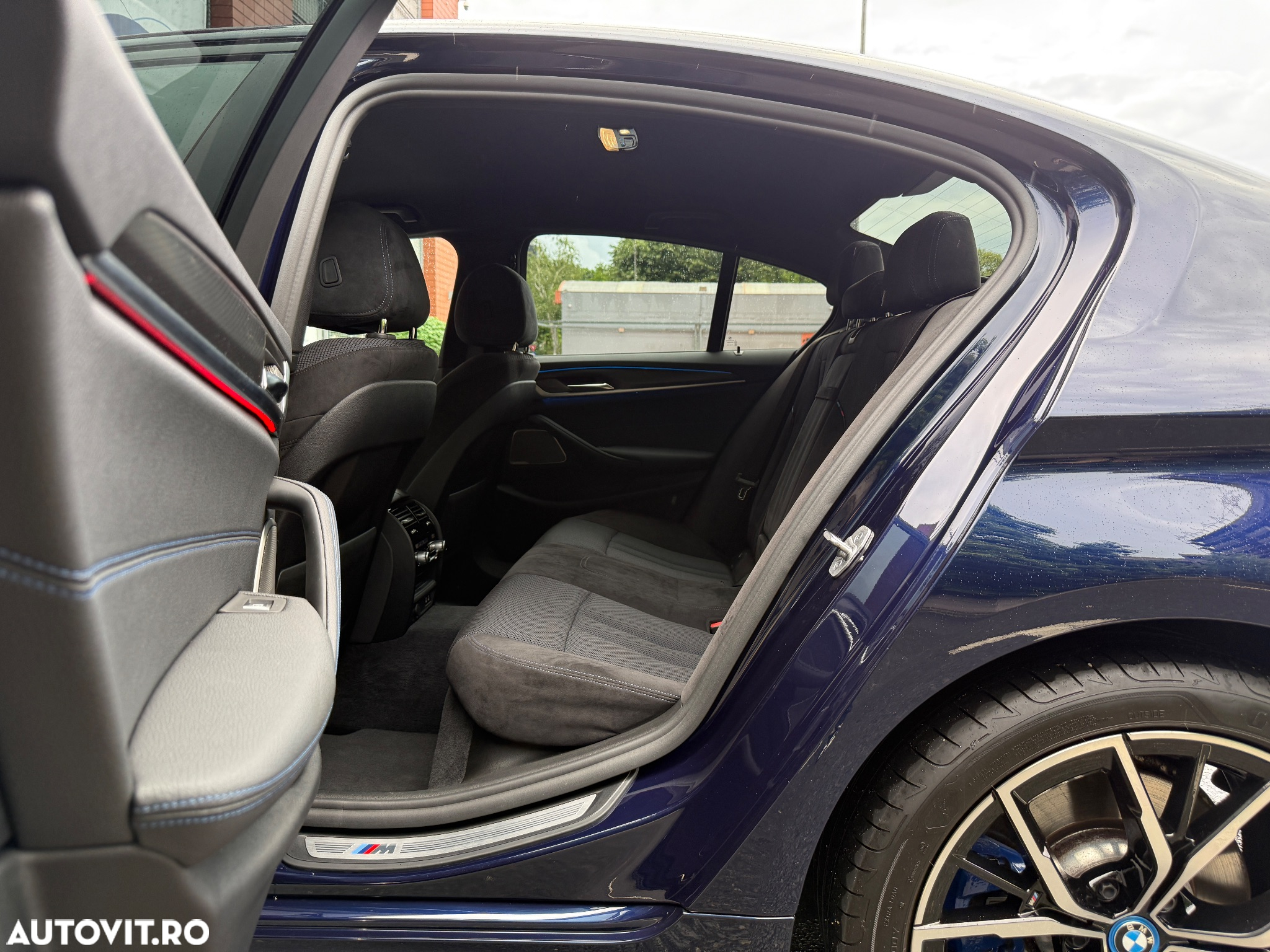 BMW Seria 5 530e AT PHEV - 28