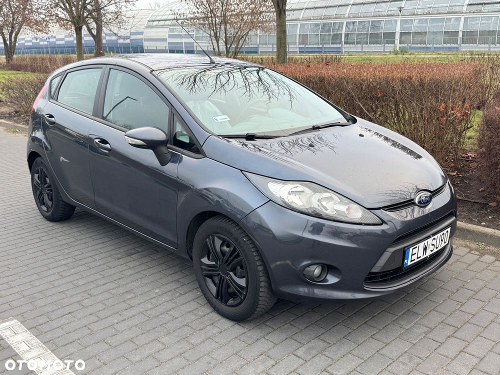 Ford Fiesta - 2