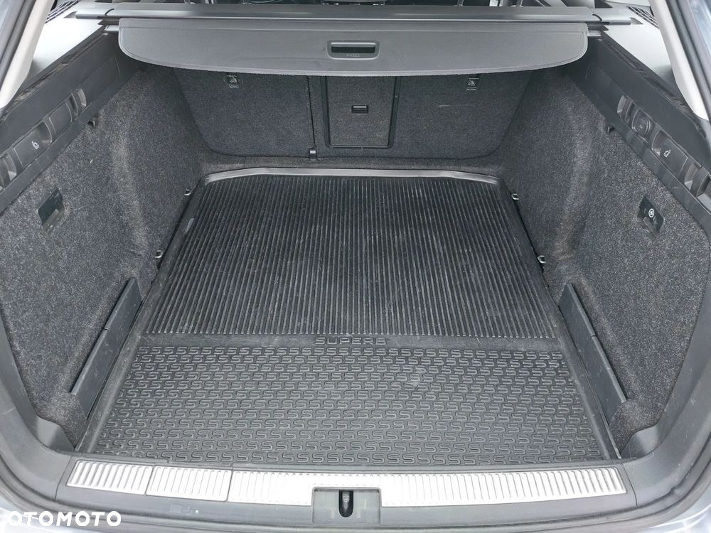 Skoda Superb 2.0 TDI 4x4 Ambition - 9