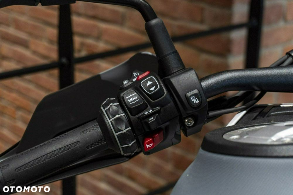 BMW GS - 12