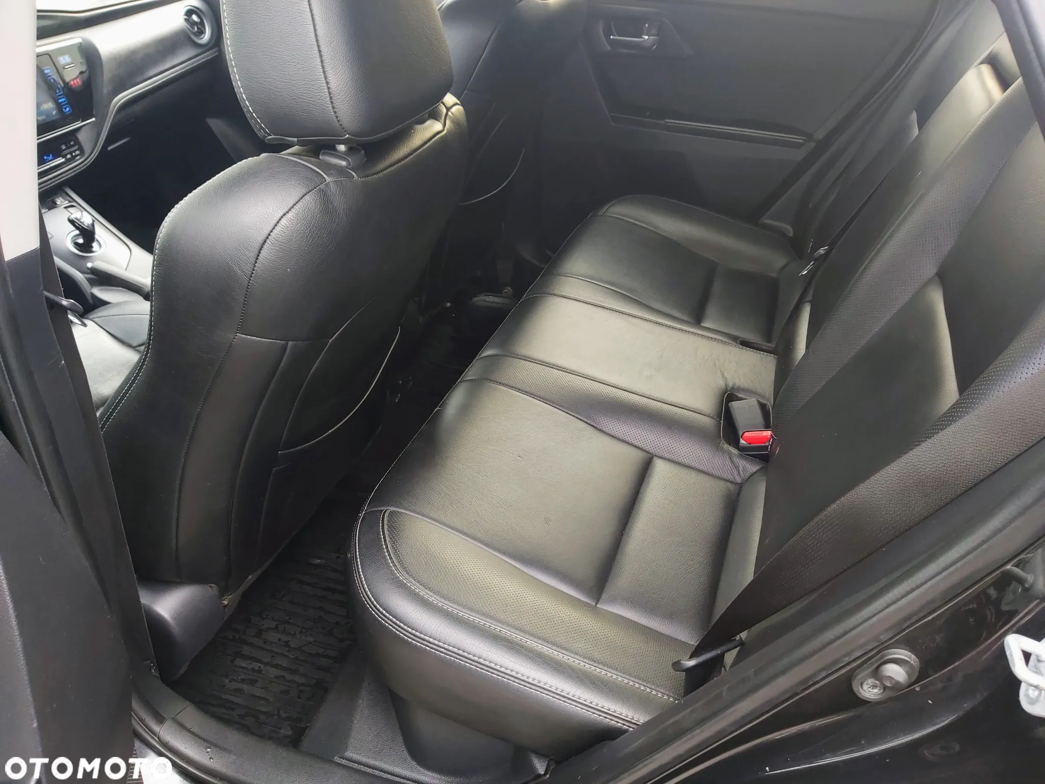 Toyota Auris 1.8 VVT-i Hybrid Automatik Executive - 20