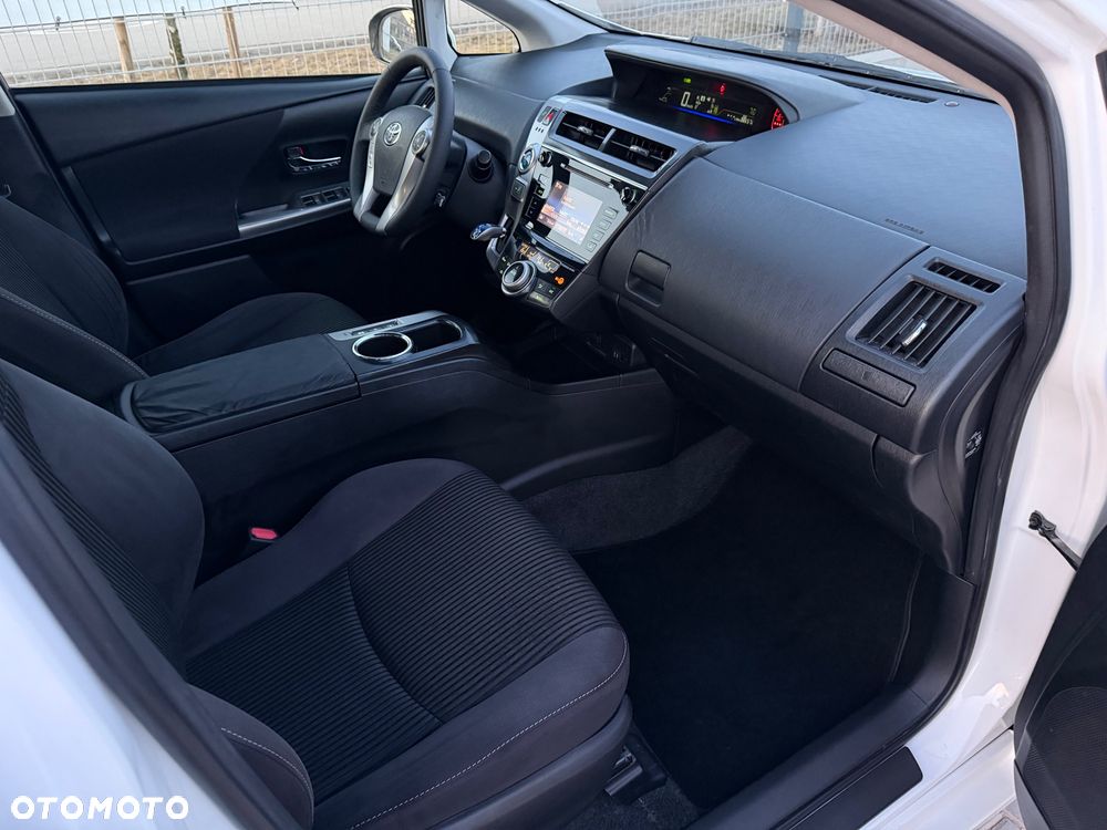 Toyota Prius+ (Hybrid) Comfort - 27