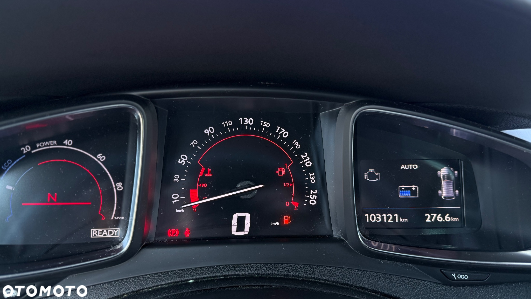 Citroën DS5 Hybrid4 EGS6 SportChic - 22