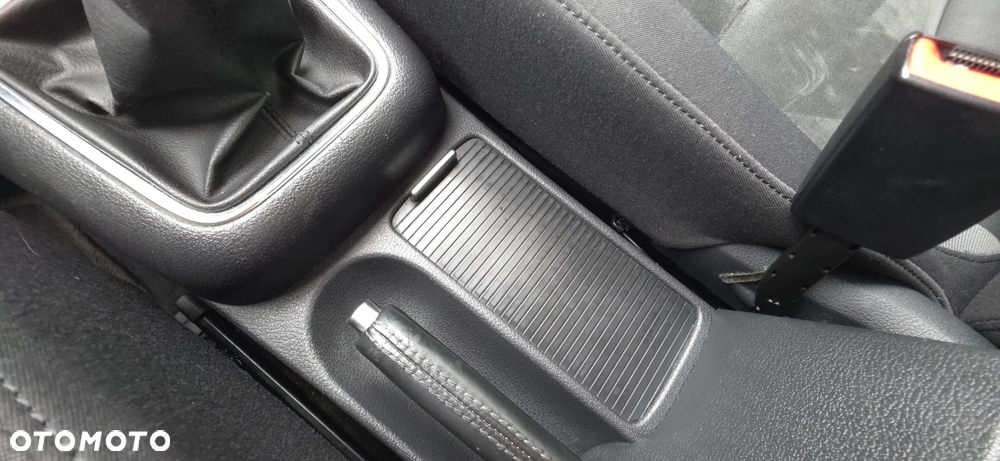 Volkswagen Golf 1.4 TSI Highline - 39