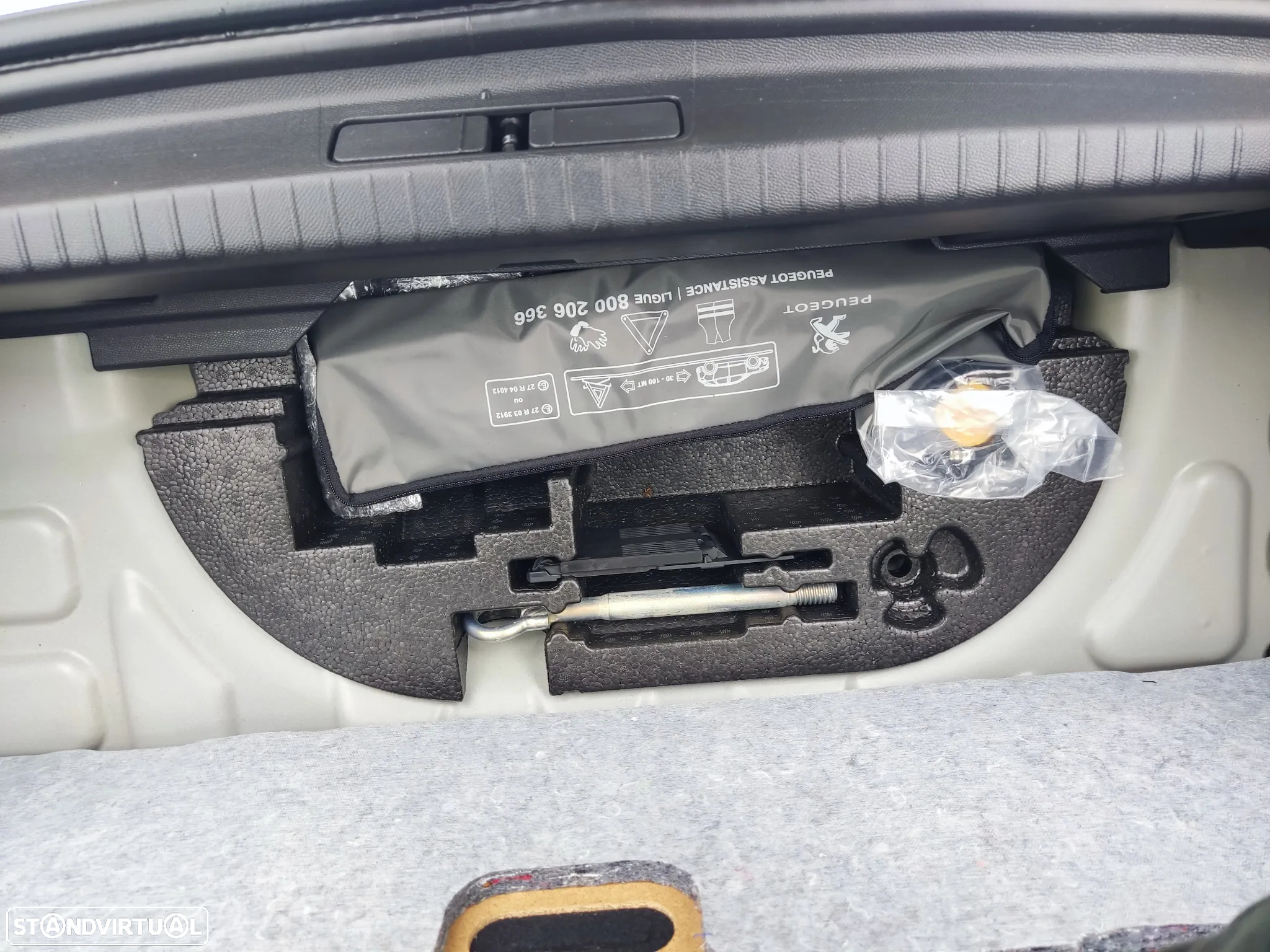 Peugeot e-208 50 kWh Active Pack - 9