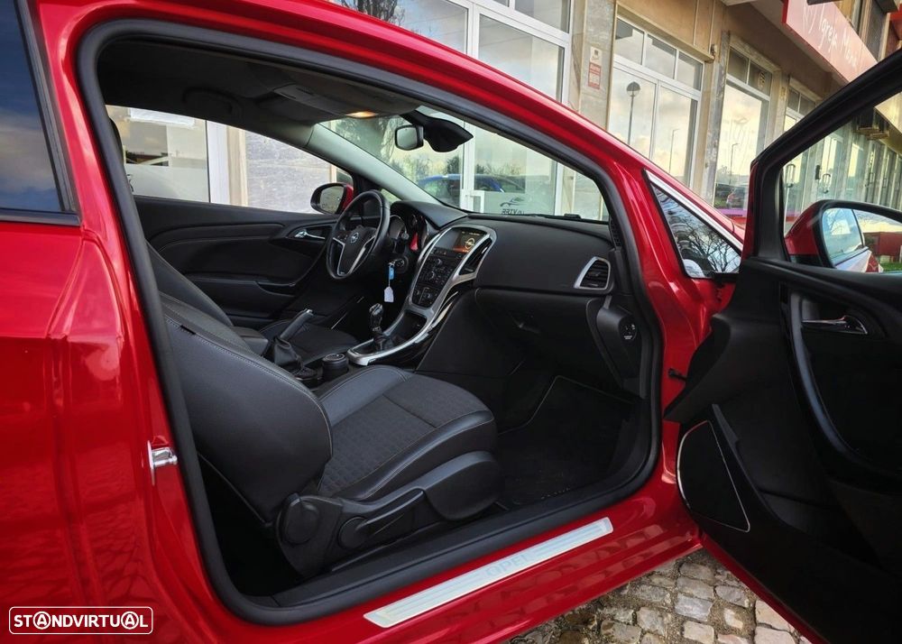 Opel Astra GTC 1.6 T S/S J20 - 16