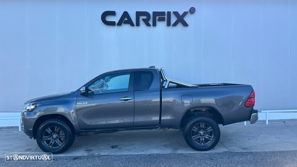 Toyota Hilux 2.4 D-4D 4WD Trial
