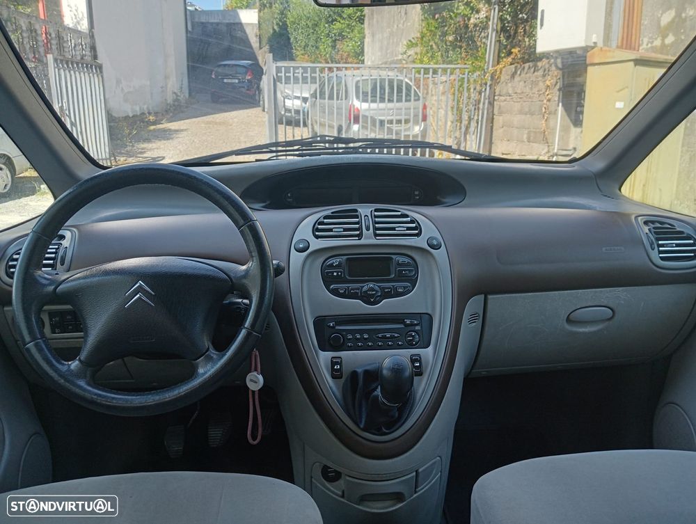 Citroën Xsara Picasso 1.6 Premier - 4