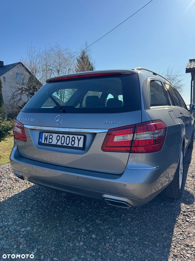 Mercedes-Benz Klasa E 250 CDI DPF 4Matic BlueEFFICIENCY 7G-TRONIC - 7