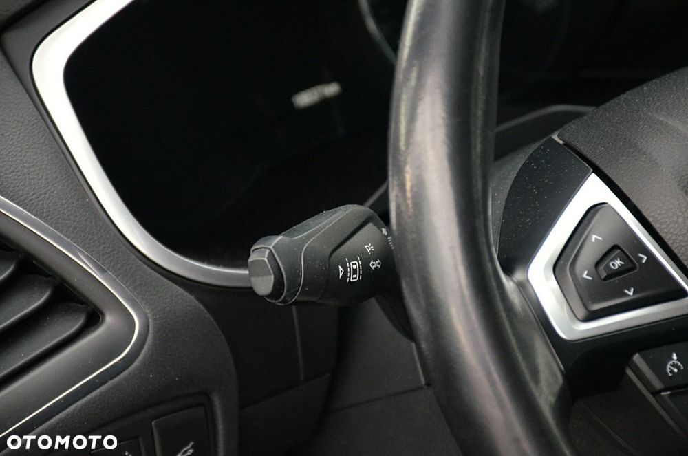 Ford S-Max - 19