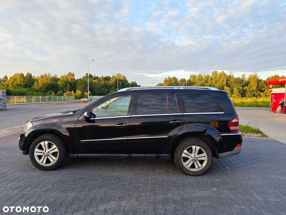 Mercedes-Benz GL - 7